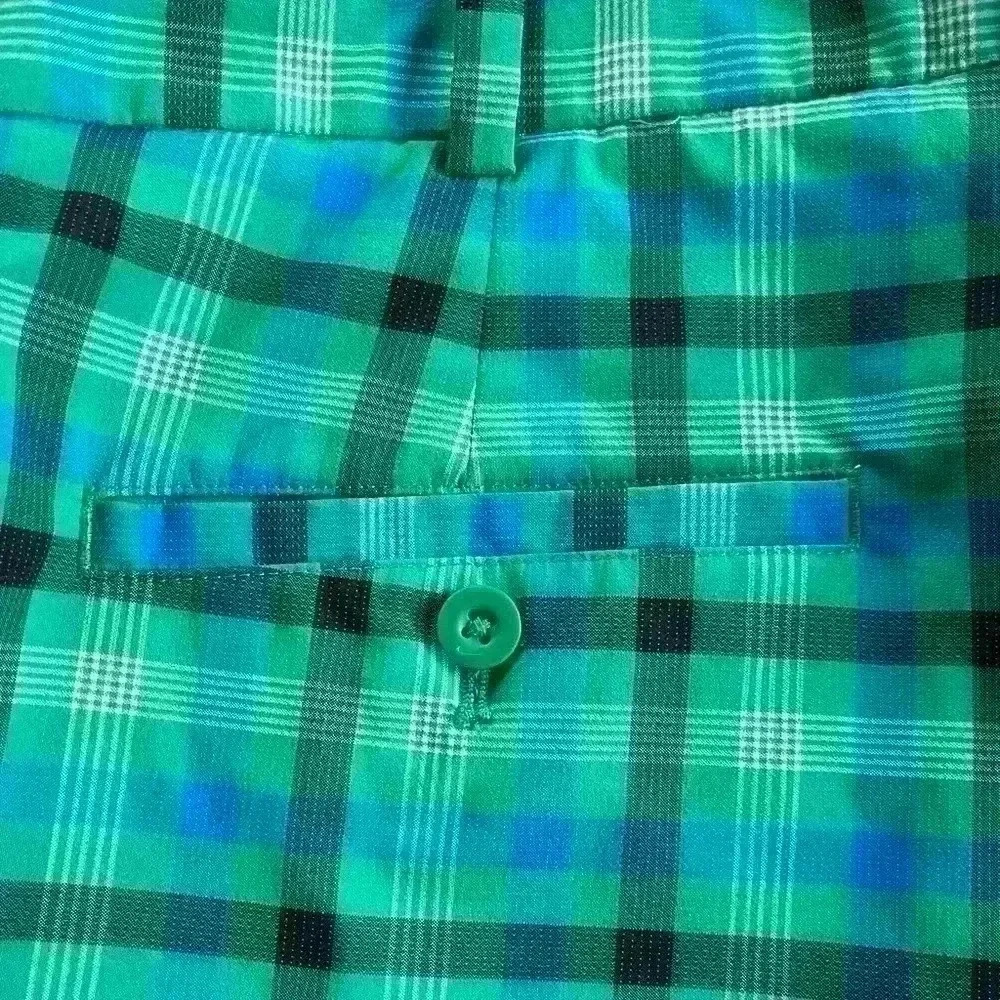 Nike Women's Golf Shorts Size 32 Dri-Fit Bermuda Green Blue Plaid EUC - Picture 6 of 13